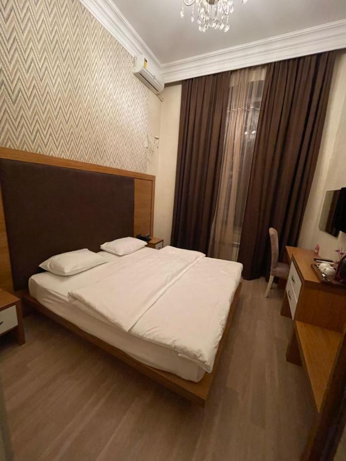 Solo Hotel On Nizami Street Baku Exterior photo